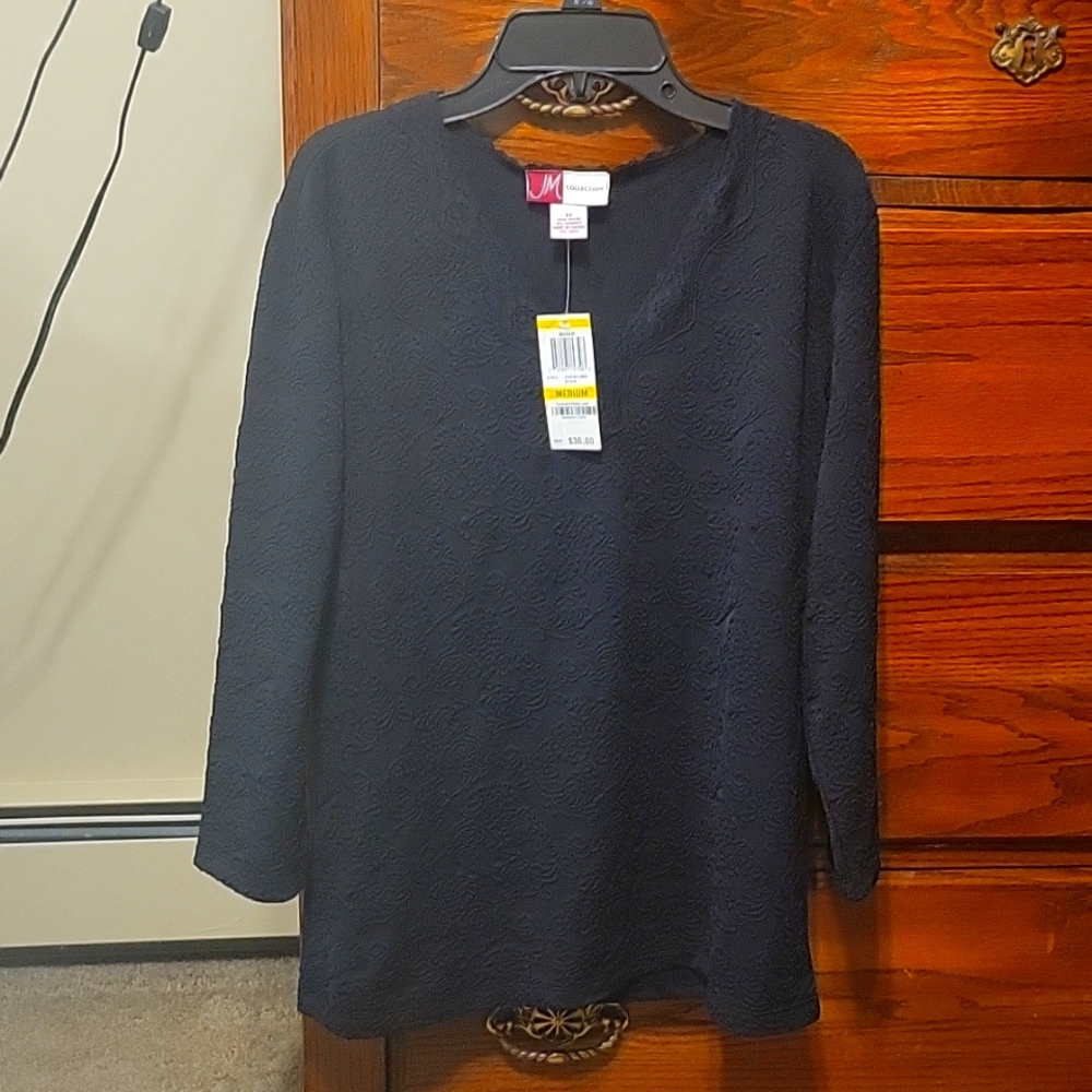 NWT JM Collection Mozaic black 3/4 sleeve top, nylon/spandex. Sz M